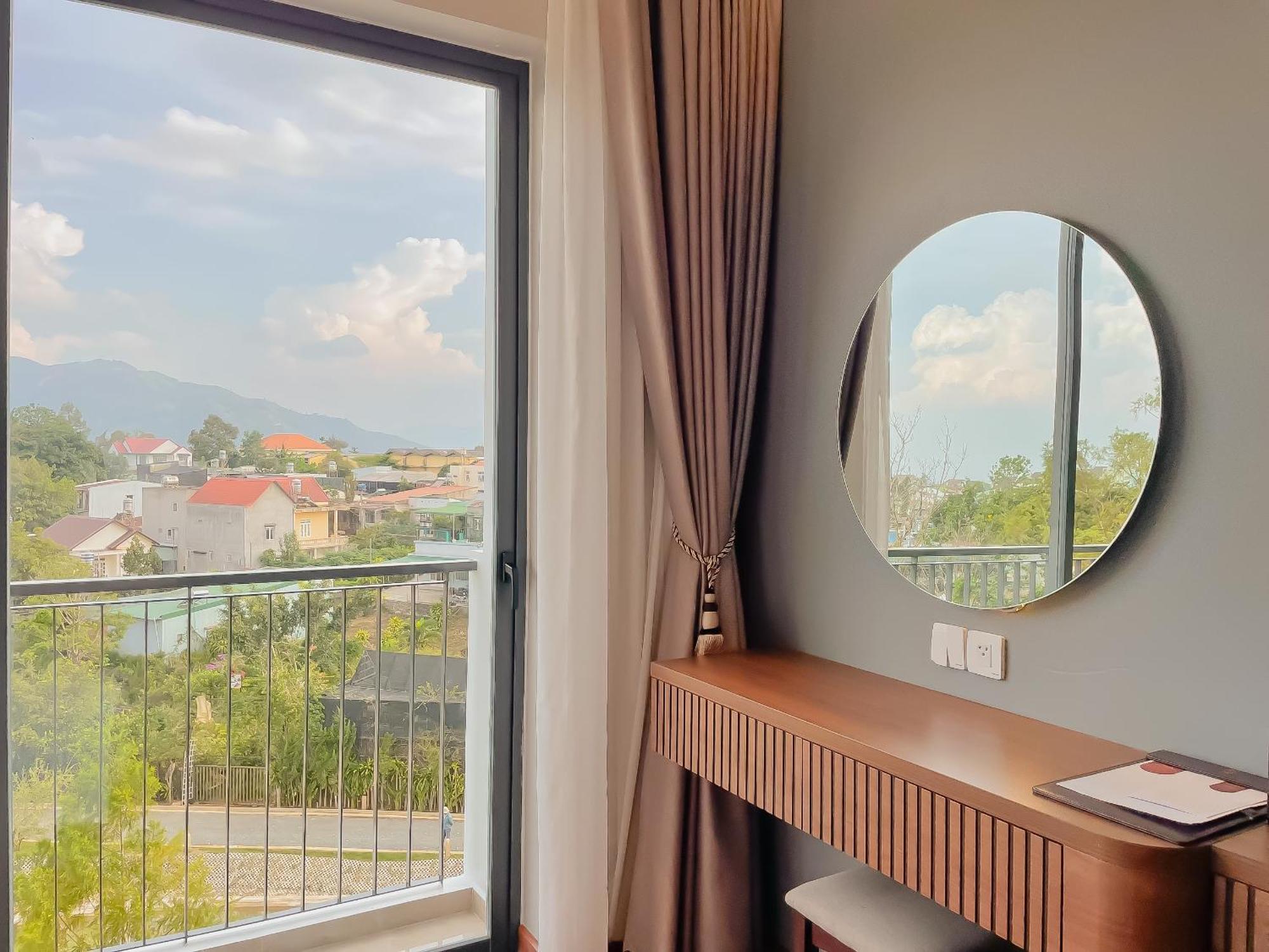 Sunflower Hotel & Resort Bảo Lộc Exterior foto