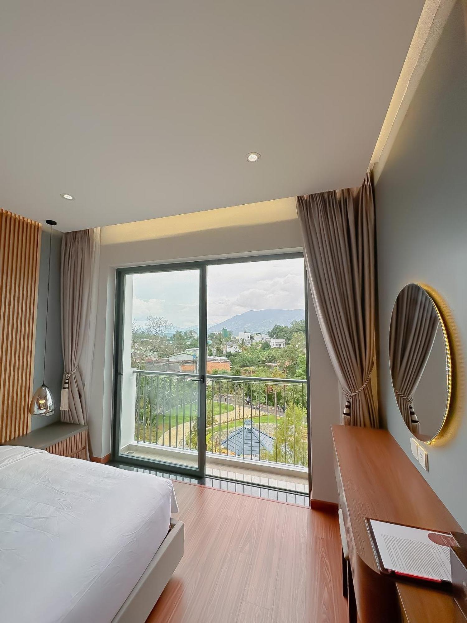 Sunflower Hotel & Resort Bảo Lộc Exterior foto